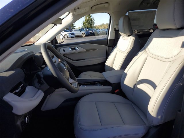 New 2026 Ford Explorer Active w/ Active Comfort Package image 10