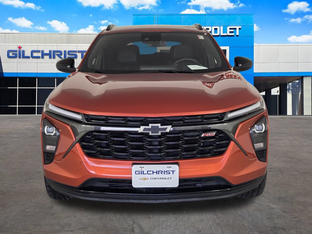 Used 2024 Chevrolet Trax RS FWD image 2