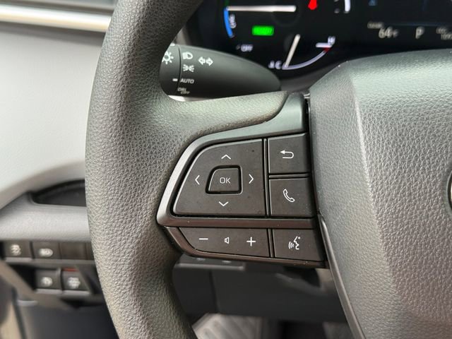 Used 2025 Toyota Sienna LE AWD/4WD image 15