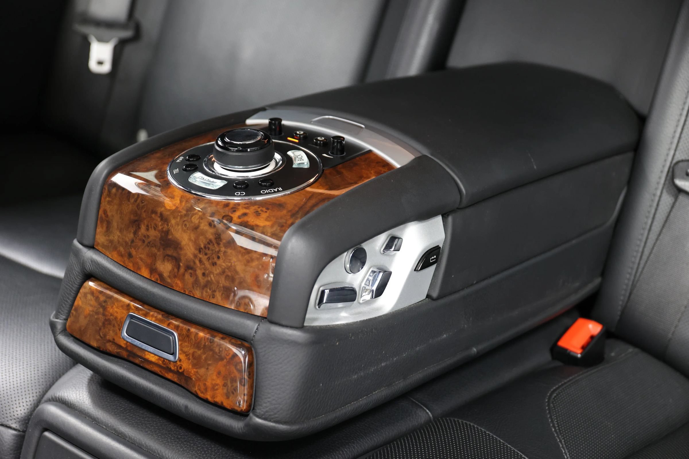 Used 2013 Rolls-Royce Ghost RWD image 65