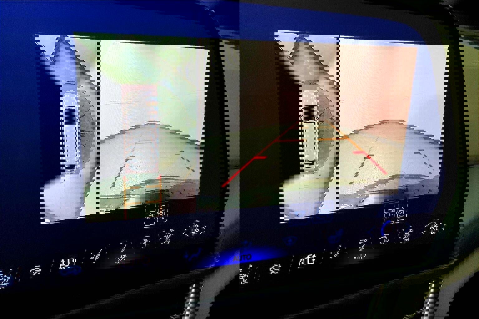 Used 2025 Chevrolet Equinox EV LT FWD image 21