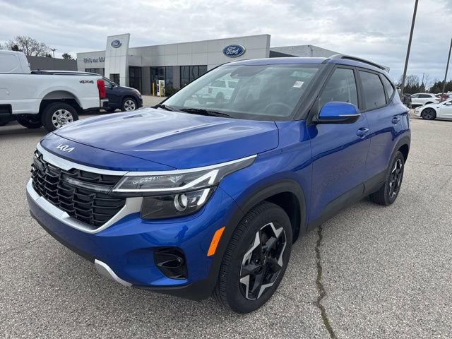 Used 2025 Kia Seltos S AWD/4WD image 7