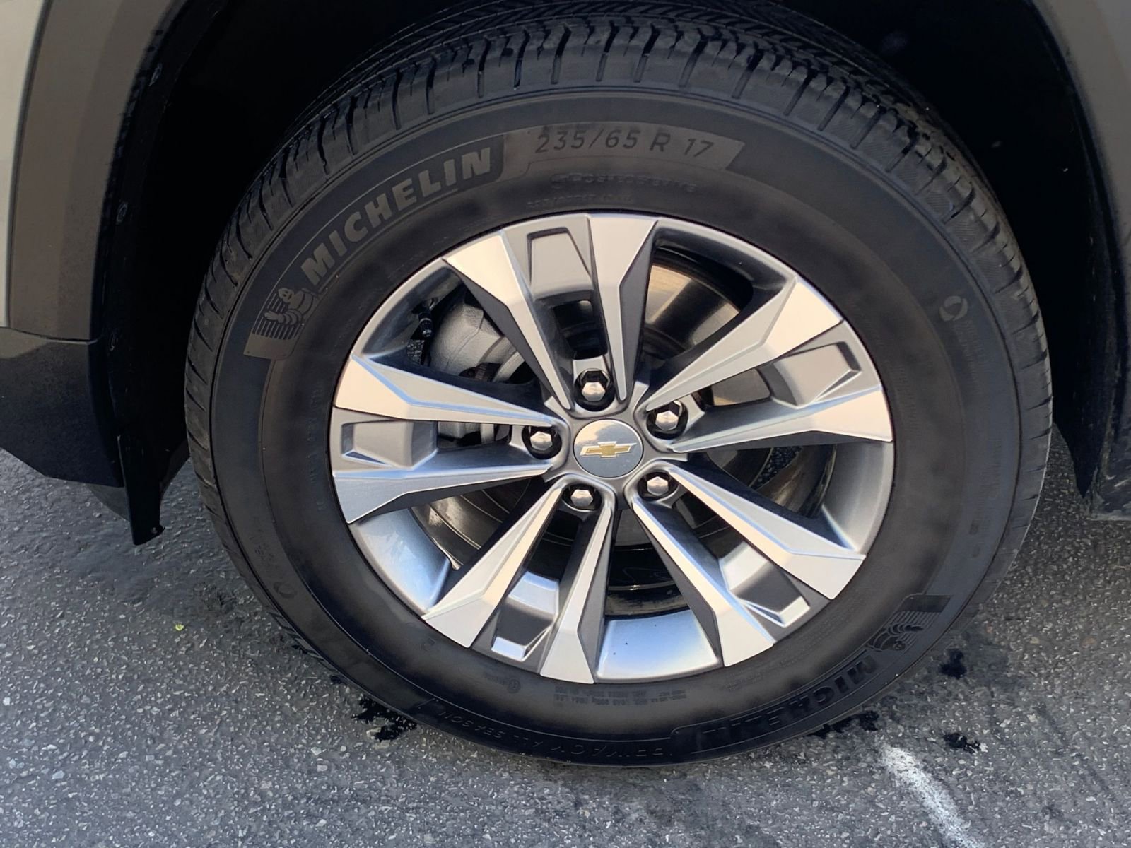 Used 2025 Chevrolet Equinox LT image 30