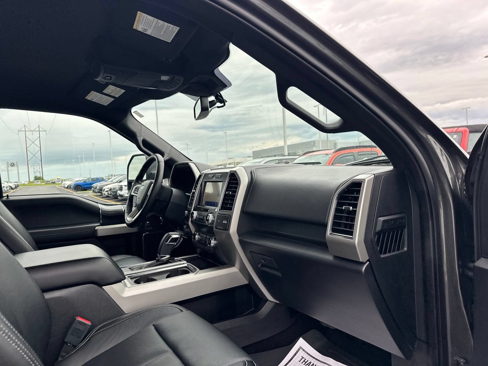 Used 2019 Ford F150 Lariat w/ Equipment Group 502A Luxury AWD/4WD image 40