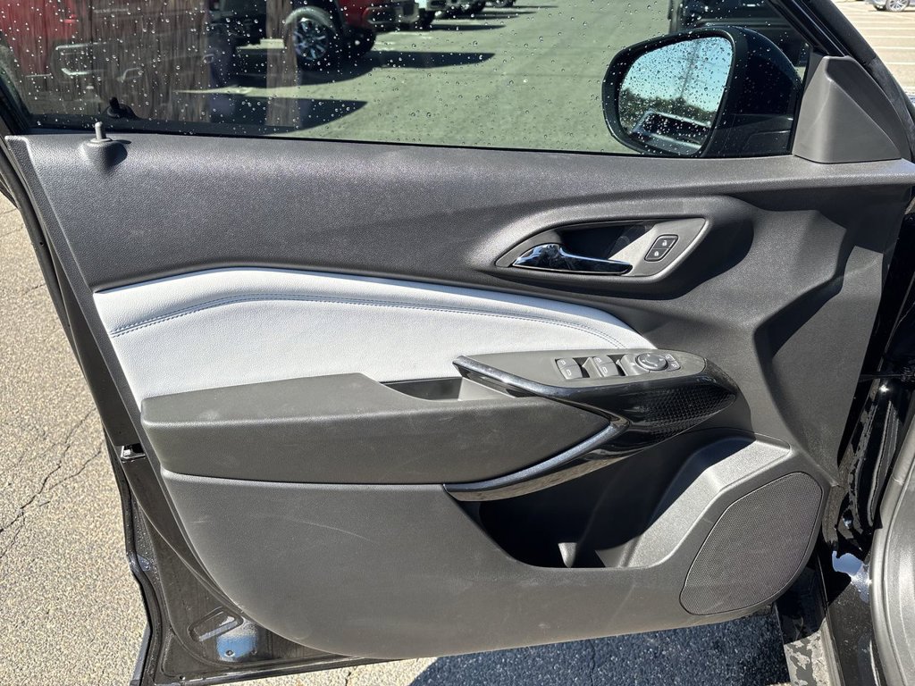 New 2026 Chevrolet Trax LT w/ Driver Confidence Package FWD image 22