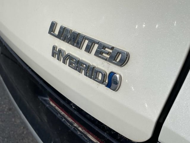 Used 2021 Toyota Sienna Limited image 9