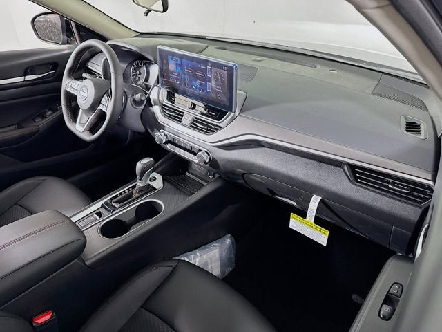 New 2026 Nissan Altima 2.5 SR AWD/4WD image 24