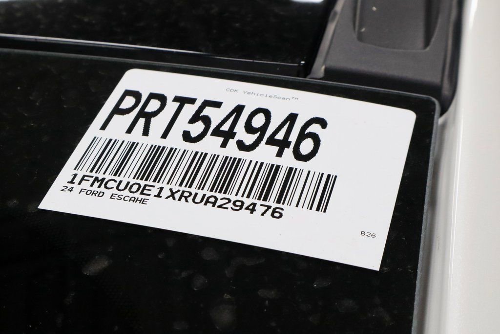 Certified 2024 Ford Escape SE w/ PHEV Premium Package image 36