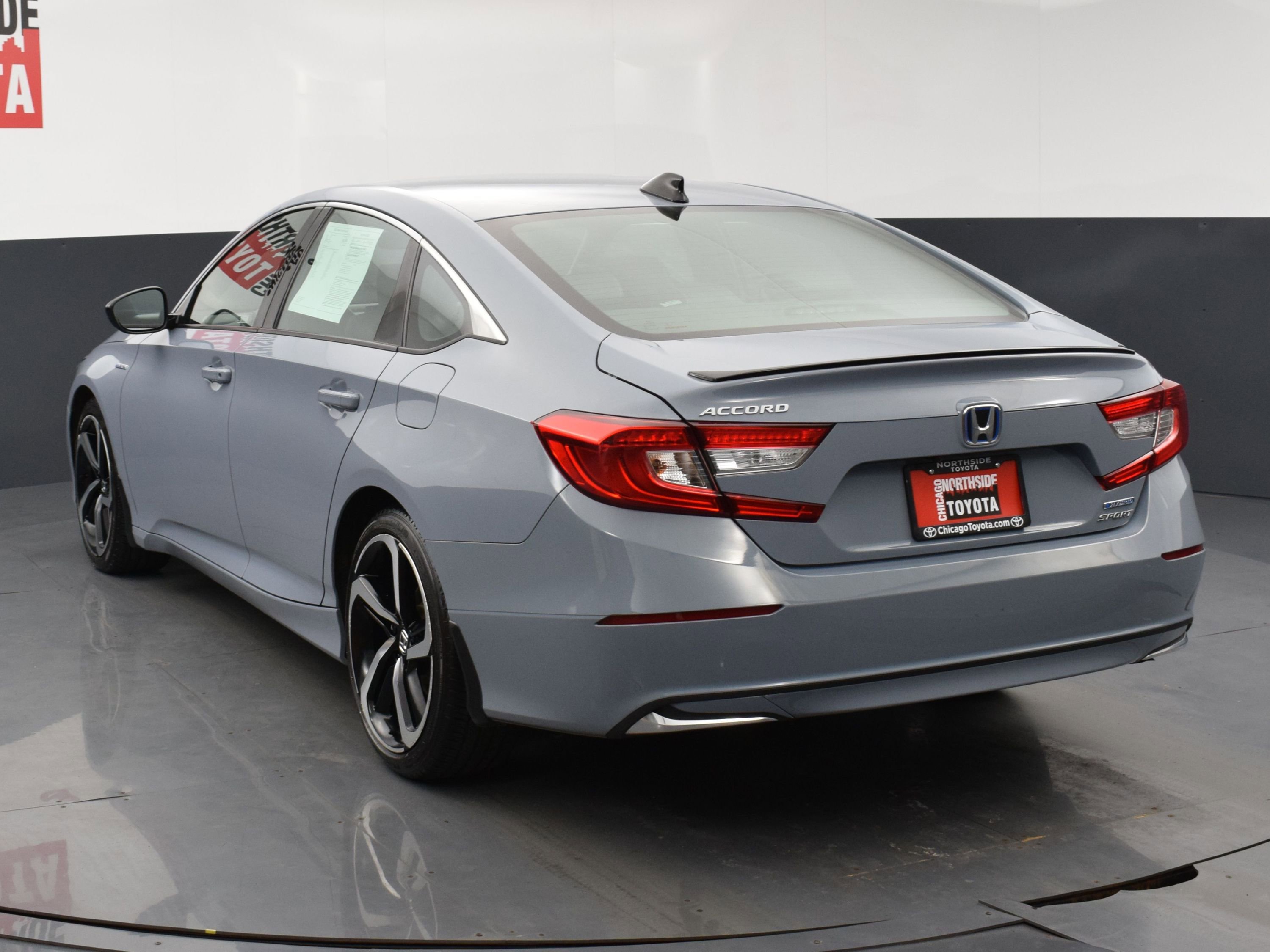 Used 2022 Honda Accord Sport image 3