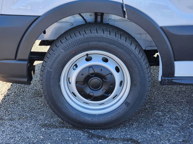 New 2026 Ford Transit 250 148 Medium Roof w/ Load Area Protection Package image 10