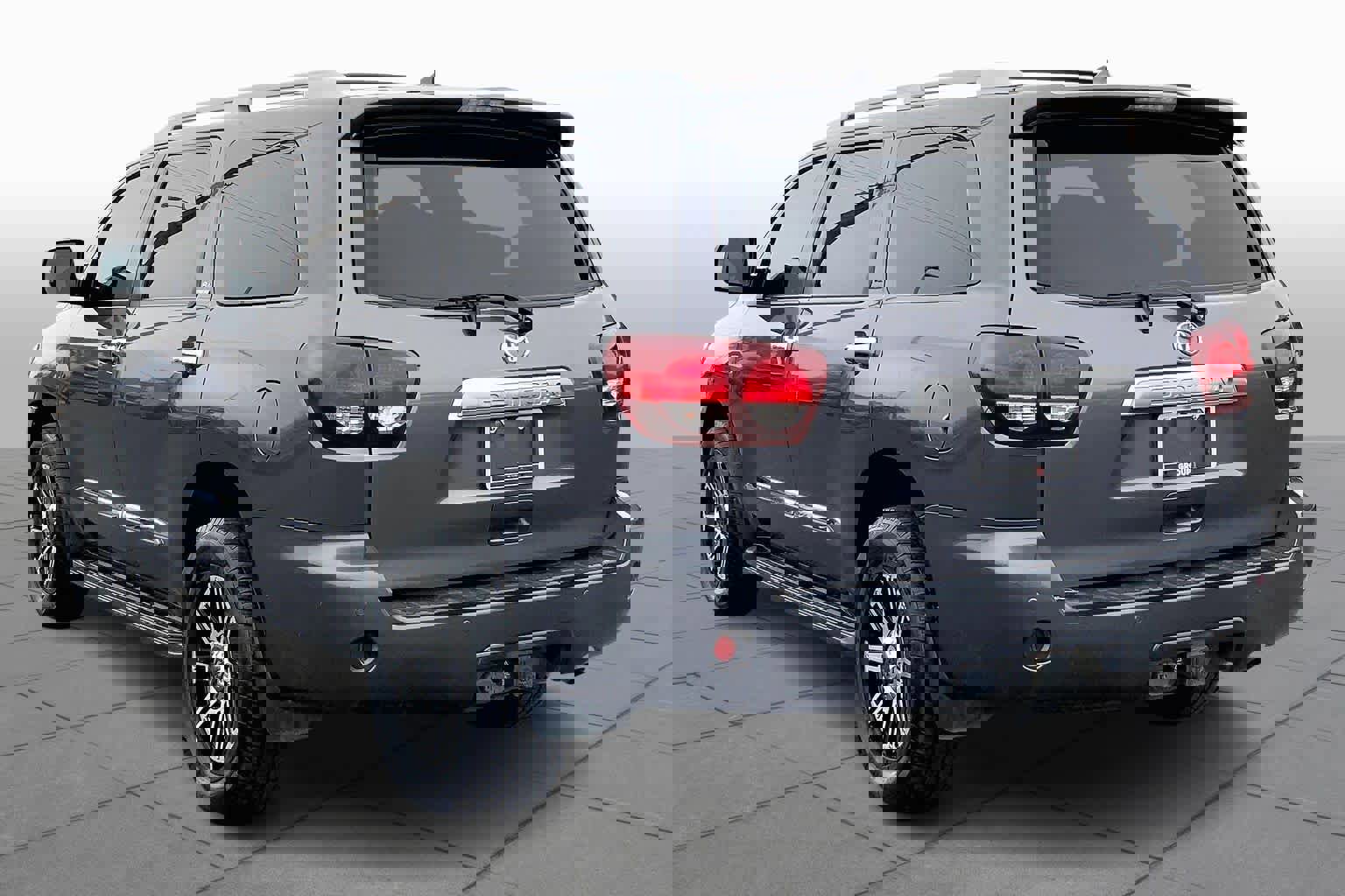 Used 2018 Toyota Sequoia Platinum w/ Preferred Accessory Package image 12