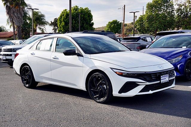 Certified 2026 Hyundai Elantra Sport image 6