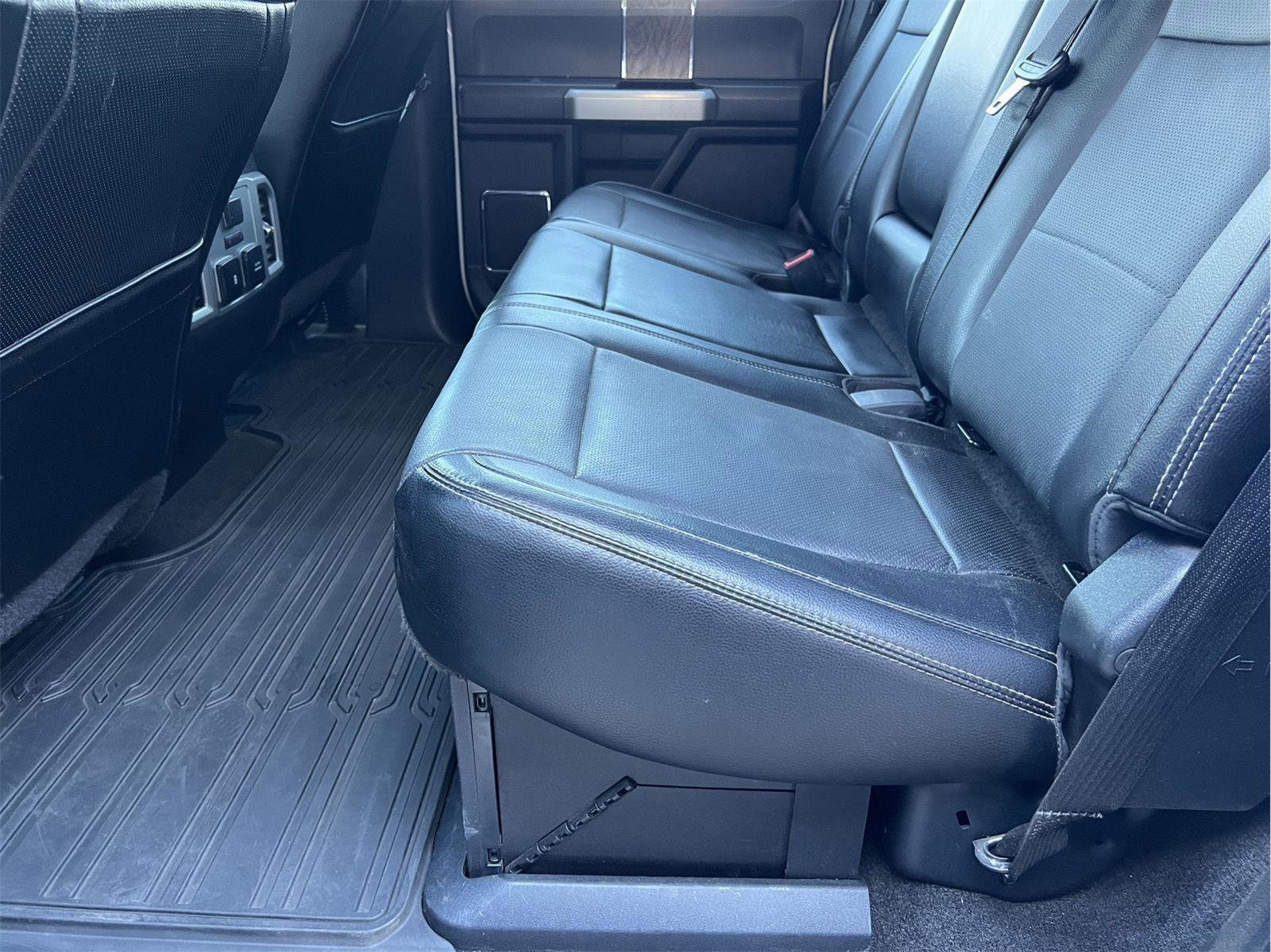 Used 2018 Ford F350 Lariat w/ Lariat Ultimate Package image 13