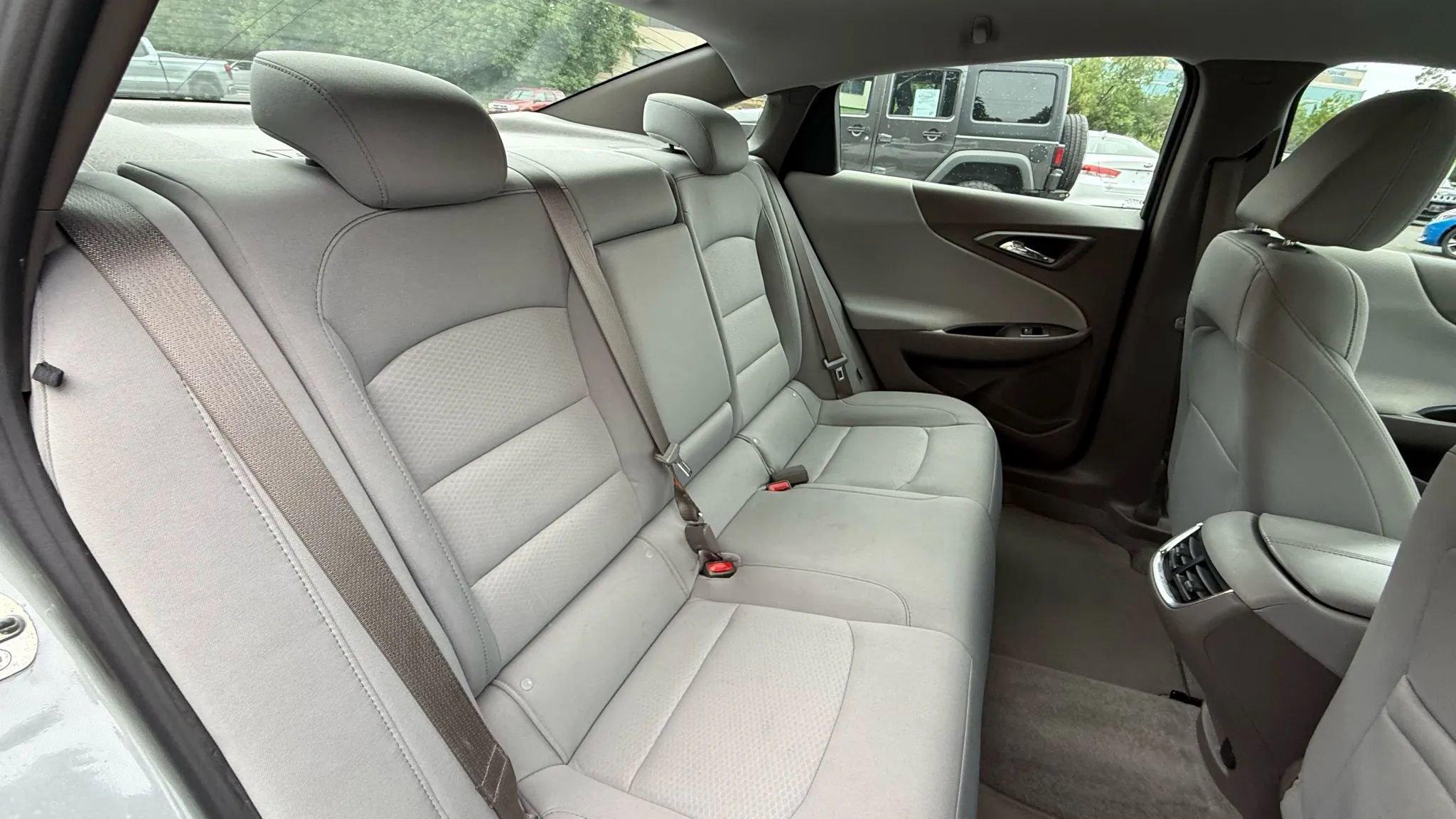 Used 2023 Chevrolet Malibu LT image 32