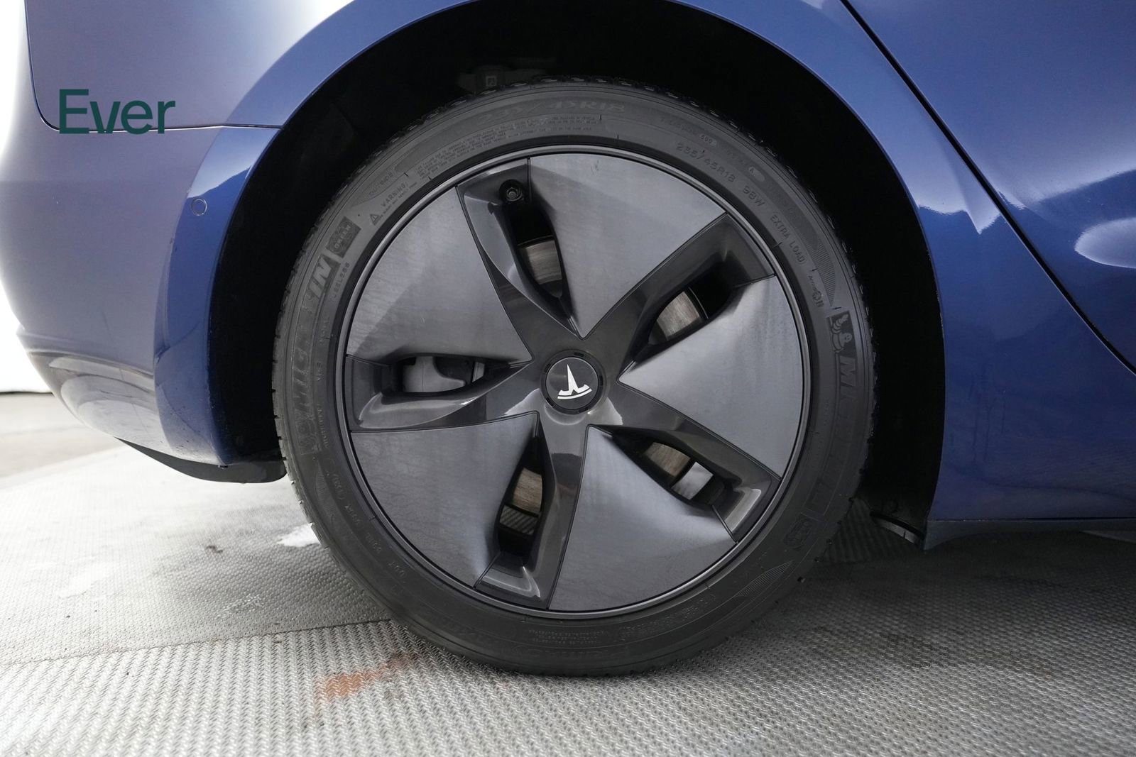 Used 2019 Tesla Model 3 Standard Range Plus RWD image 9