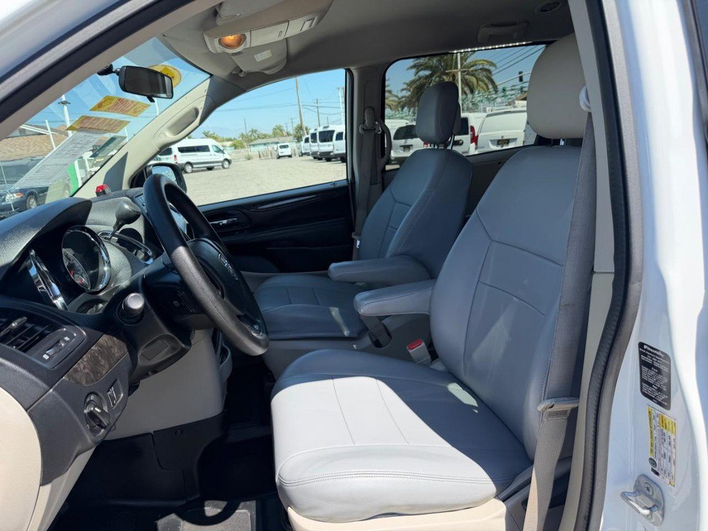 Used 2014 Dodge Grand Caravan SE w/ Quick Order Package 29E SE FWD image 22