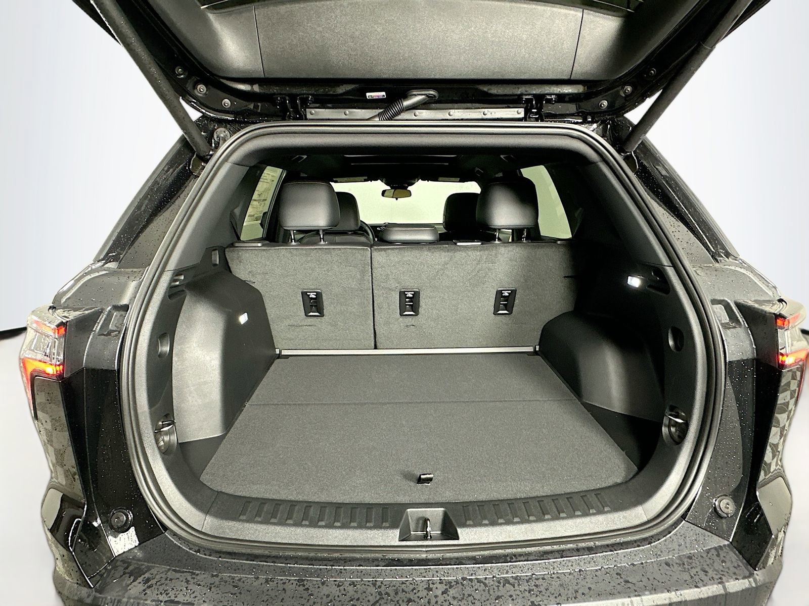 New 2026 Chevrolet Equinox ACTIV w/ Convenience Package III image 27