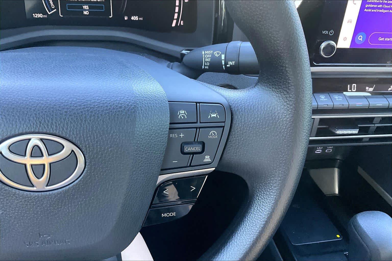 Used 2026 Toyota Camry LE w/ Convenience Package FWD image 24