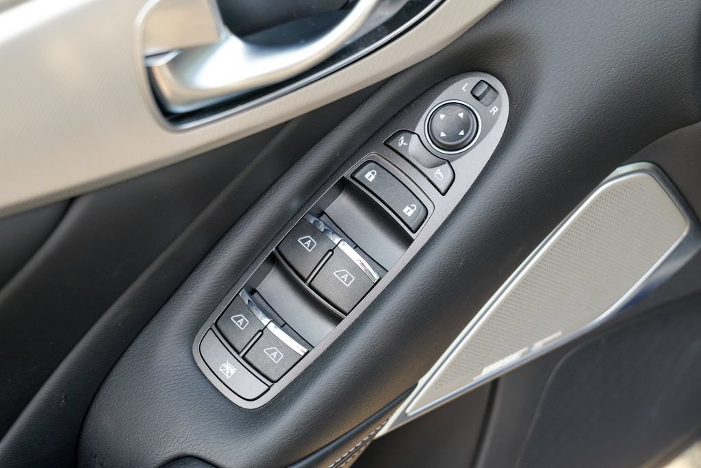 Used 2023 INFINITI Q50 Luxe w/ Cargo Package AWD/4WD image 19
