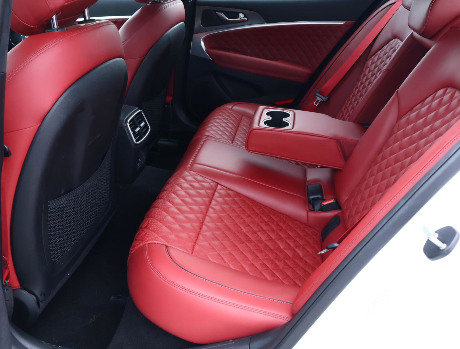 Used 2024 Genesis G70 3.3T Advanced w/ Sport Prestige Package image 21