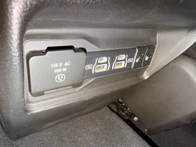 Used 2023 Jeep Grand Cherokee 30th Anniversary AWD/4WD image 8