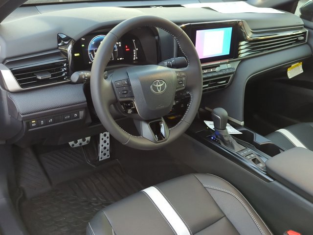 New 2026 Toyota Camry SE FWD image 3