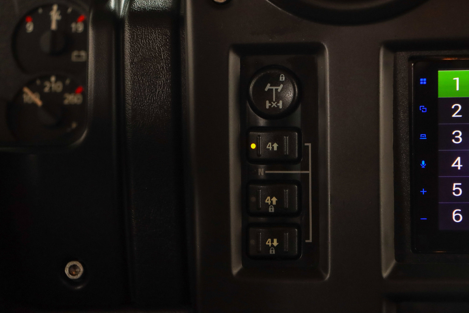 Used 2006 HUMMER H2 image 21