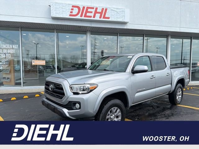 Used 2017 Toyota Tacoma SR5 image 1