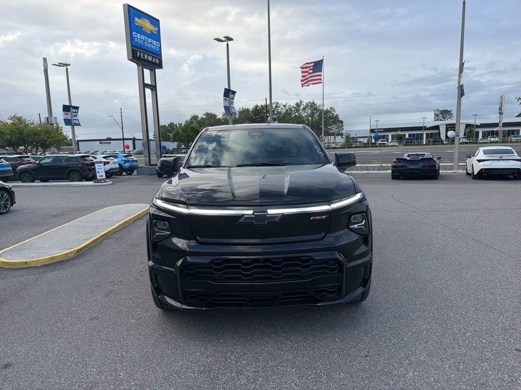 Used 2024 Chevrolet Silverado EV RST image 2