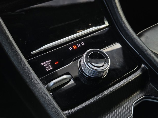 Used 2026 Jeep Grand Cherokee L Limited AWD/4WD image 15