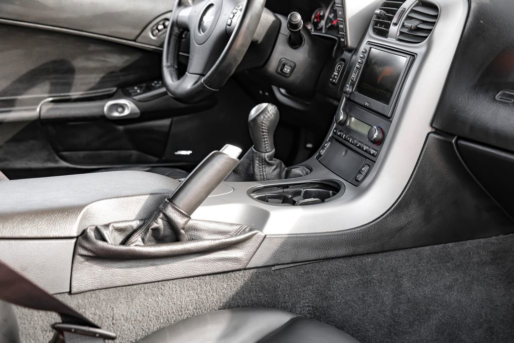 Used 2007 Chevrolet Corvette Z06 w/ Preferred Equipment Group image 19