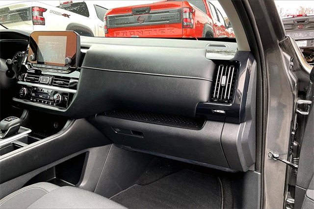 Used 2022 Nissan Pathfinder SV image 23