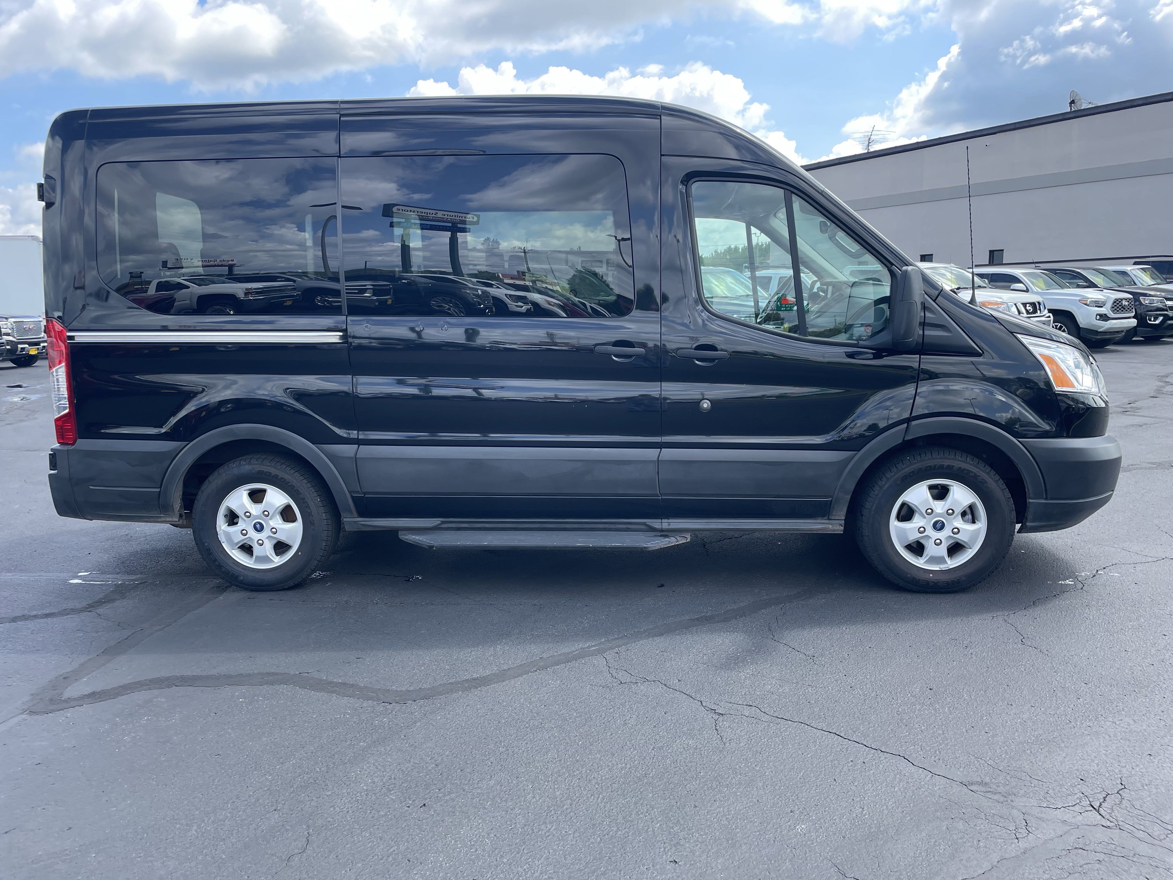 Used 2019 Ford Transit 150 XLT image 2
