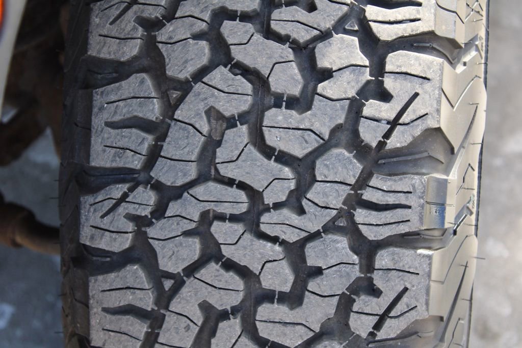 Used 2015 Jeep Wrangler Unlimited Sport w/ Mopar Black Appearance Group image 14