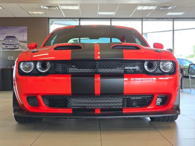Used 2022 Dodge Challenger SRT Hellcat RWD image 3