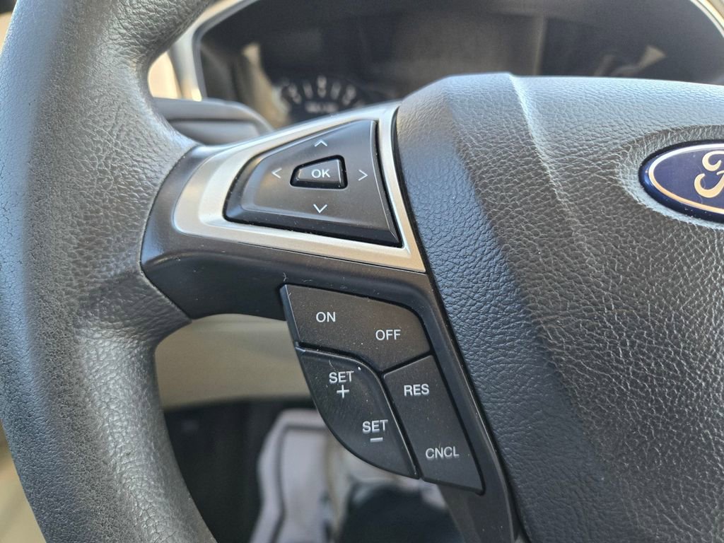 Used 2013 Ford Fusion SE image 18