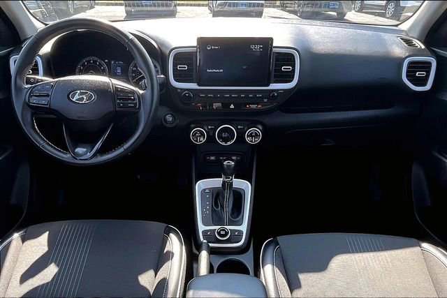 Certified 2022 Hyundai Venue Limited image 15