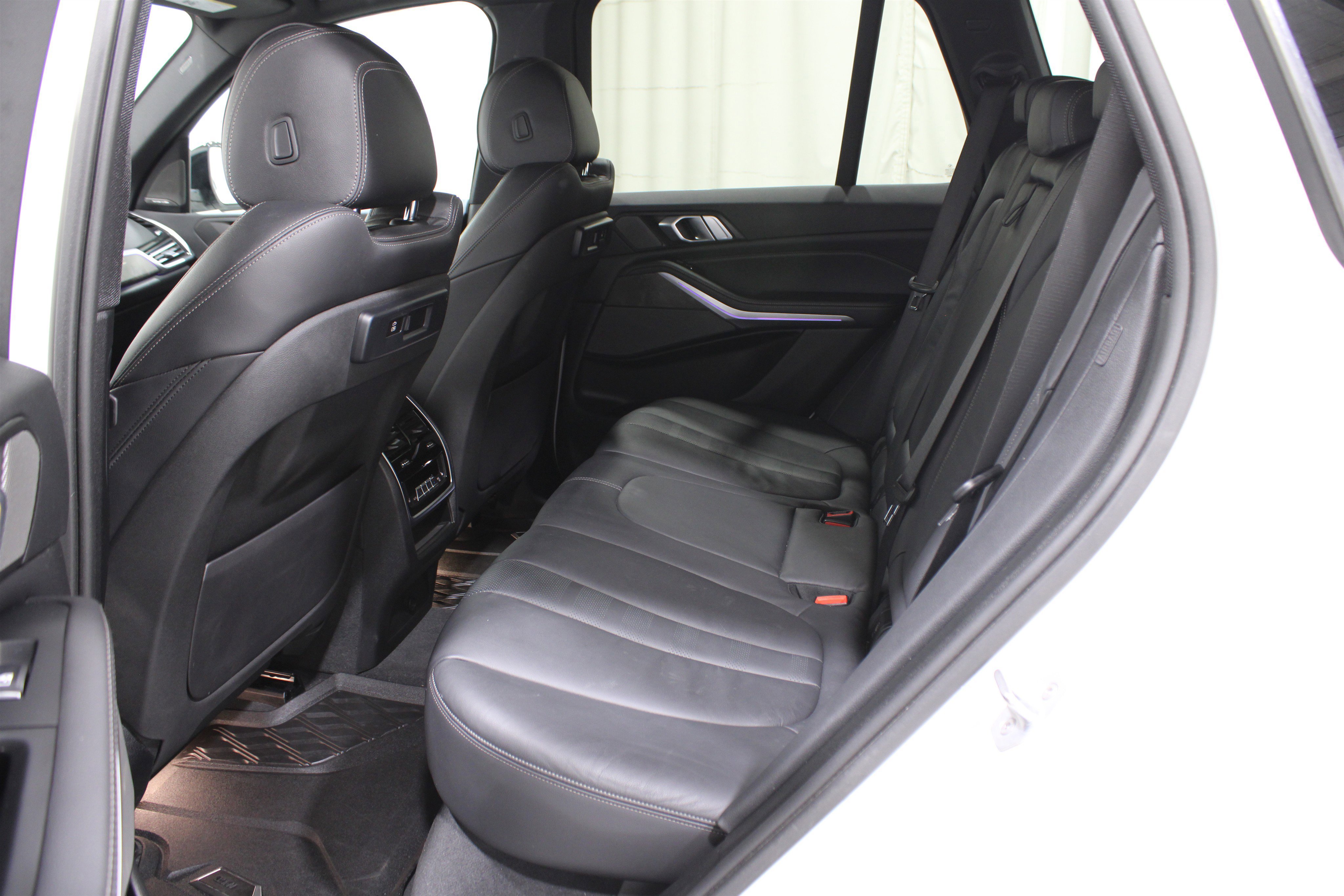 Used 2019 BMW X5 xDrive40i w/ M Sport Package image 22