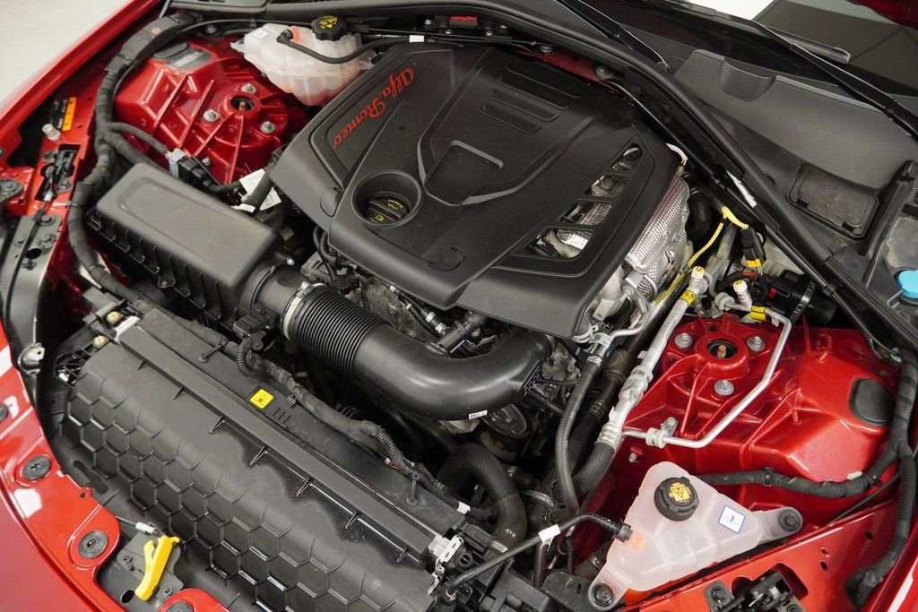 Used 2024 Alfa Romeo Giulia Veloce image 54