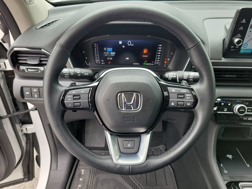 Certified 2023 Honda Pilot Elite image 32