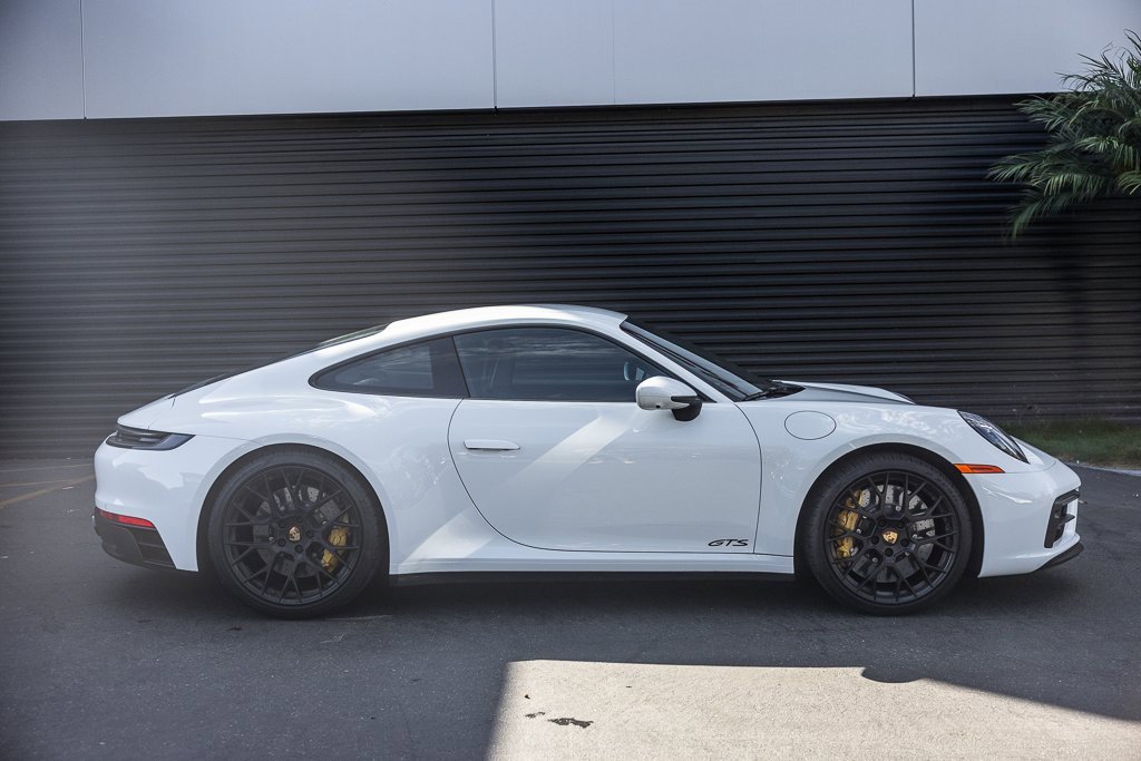 Certified 2024 Porsche 911 Carrera GTS image 8