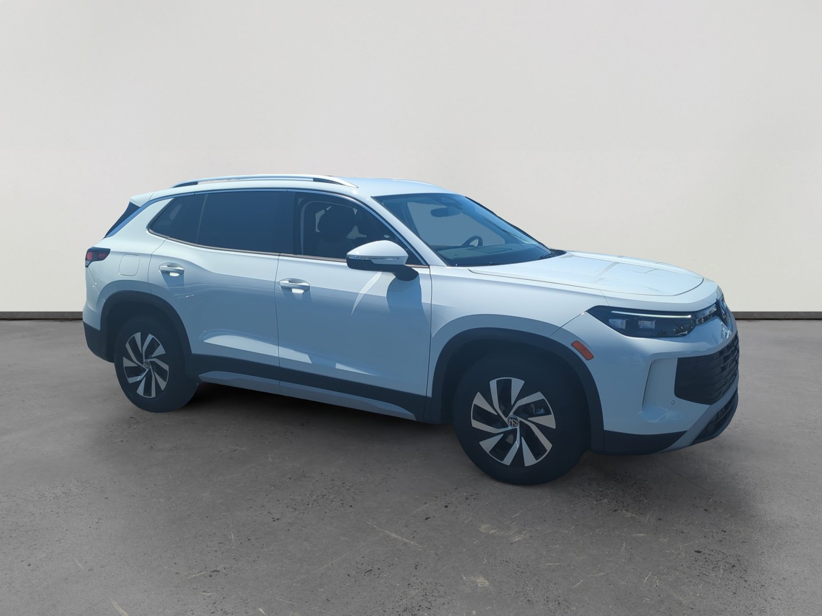 New 2025 Volkswagen Tiguan S image 7