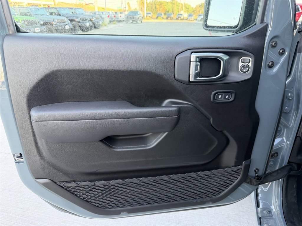 New 2026 Jeep Gladiator Sport image 12