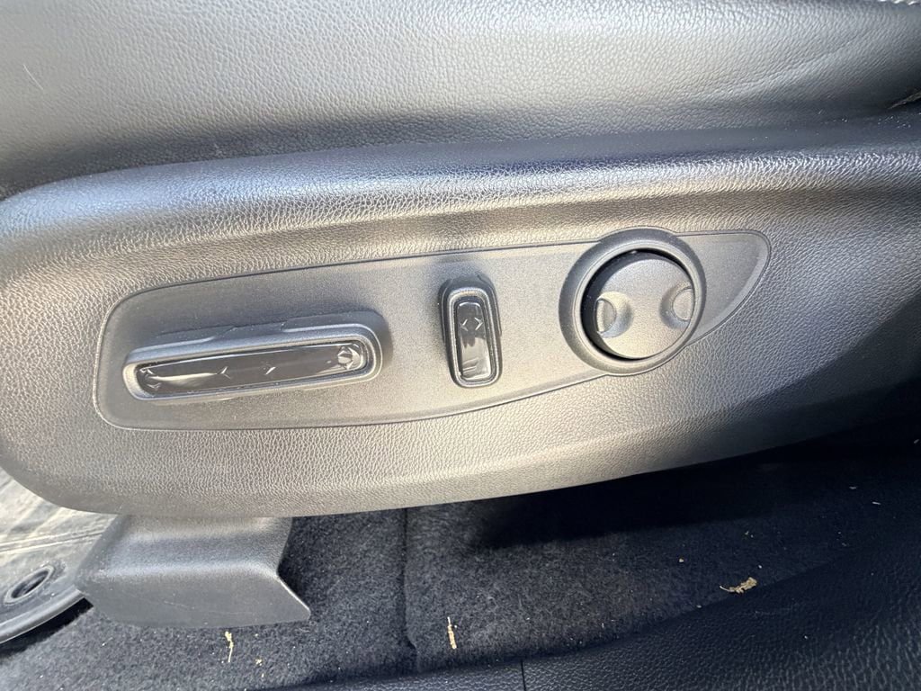 Used 2023 Honda CR-V EX-L image 22