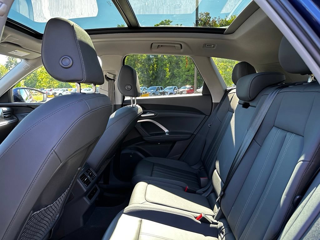 Certified 2025 Audi Q5 Premium w/ Convenience Package AWD/4WD image 21
