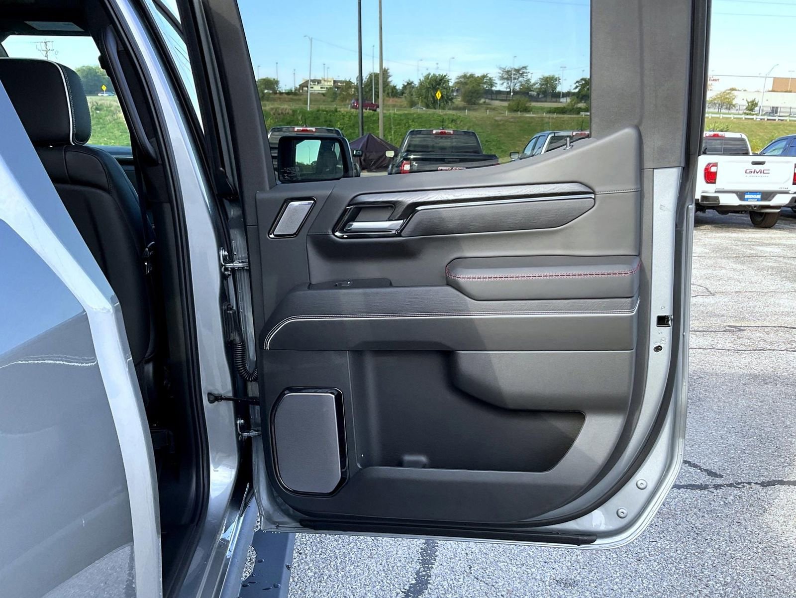 New 2026 GMC Sierra 1500 AT4X image 17