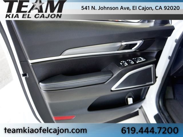 Used 2022 Kia Telluride LX image 23