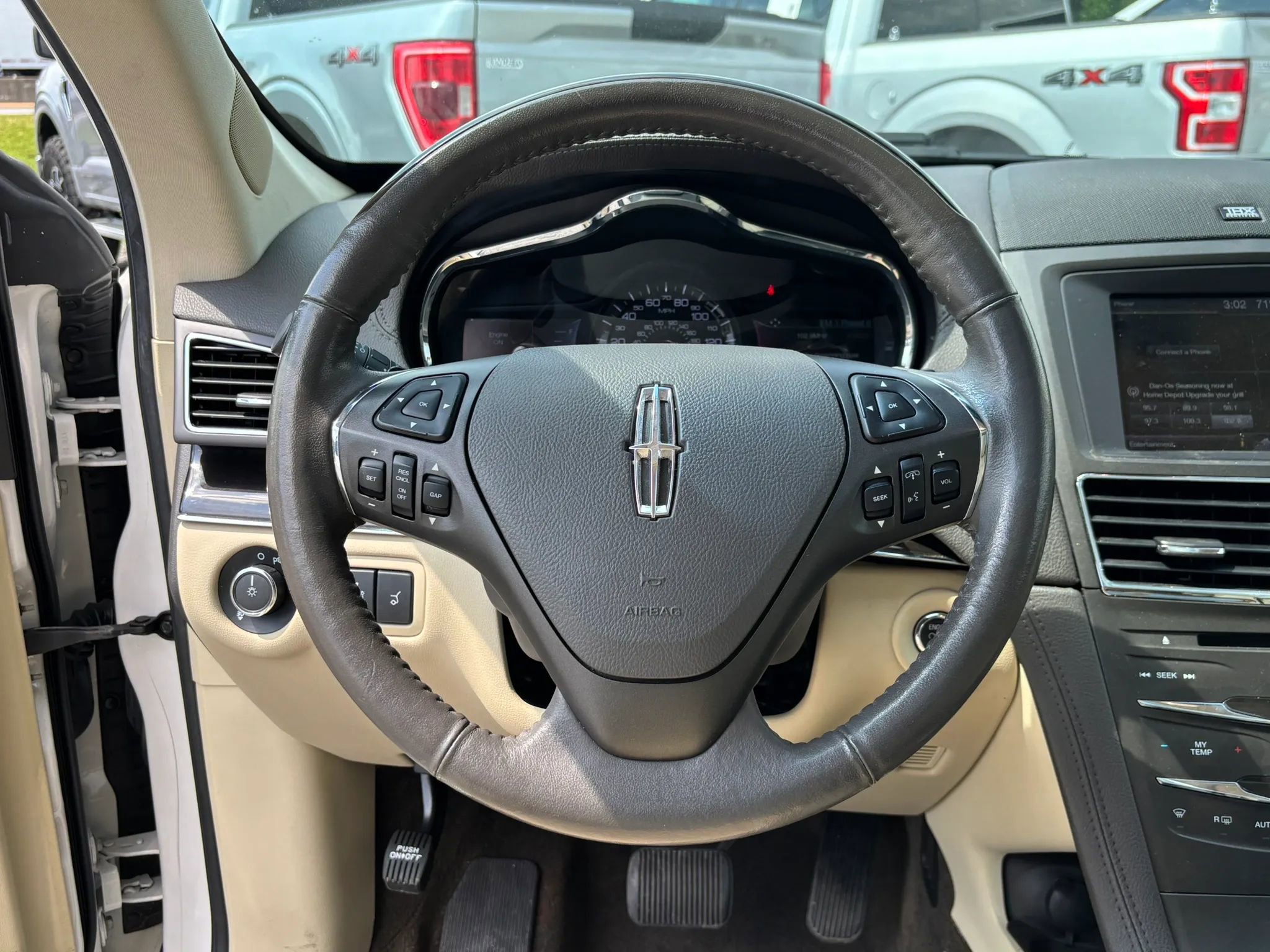 Used 2015 Lincoln MKT AWD w/ Equipment Group 201A image 31