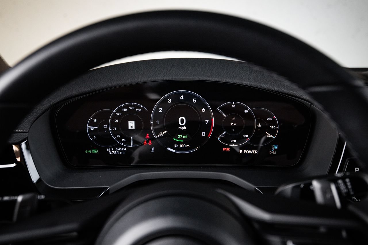 Certified 2026 Porsche Panamera 4 E-Hybrid AWD/4WD image 15
