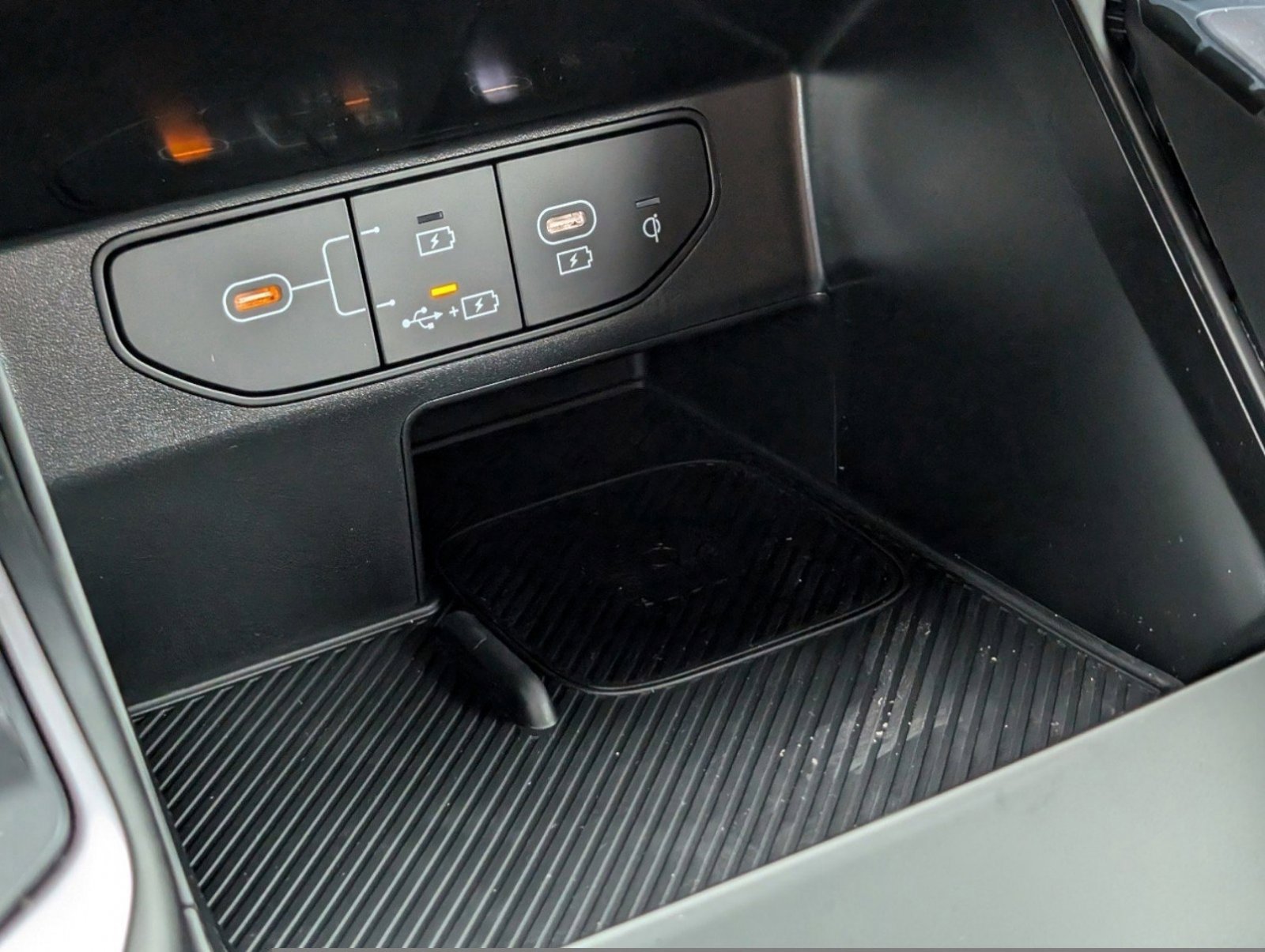 Used 2025 Kia Sorento S w/ Panoramic Sunroof Package image 28